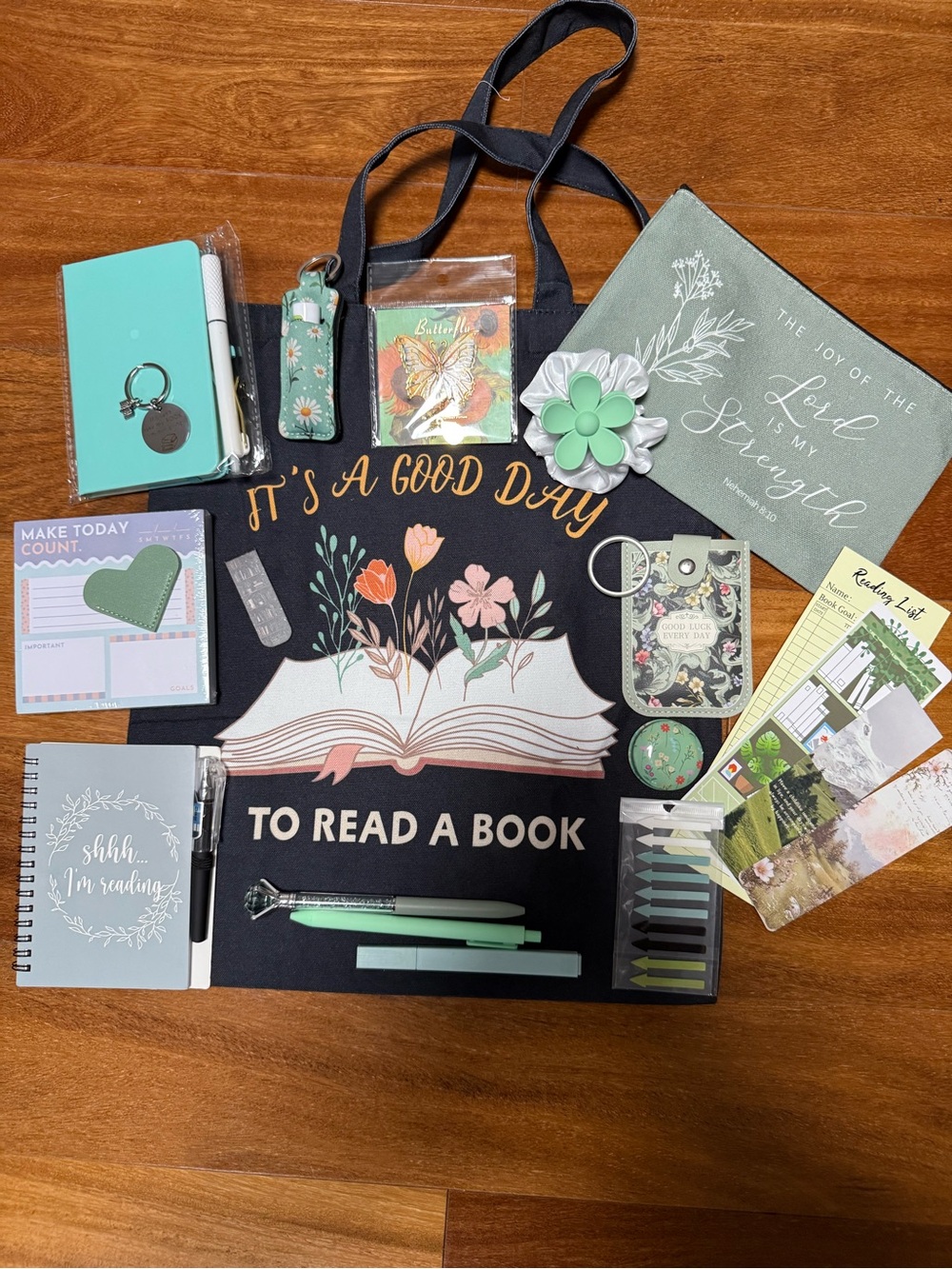 ‘It's A Good Day To Read A Book' Tote with Green Stationary Accessories